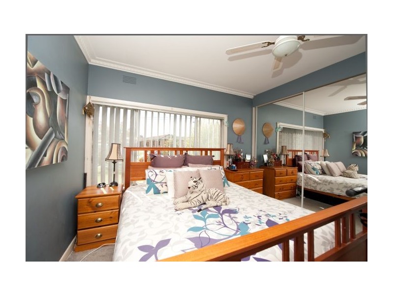 493 Kaitlers Rd, Lavington NSW 2641