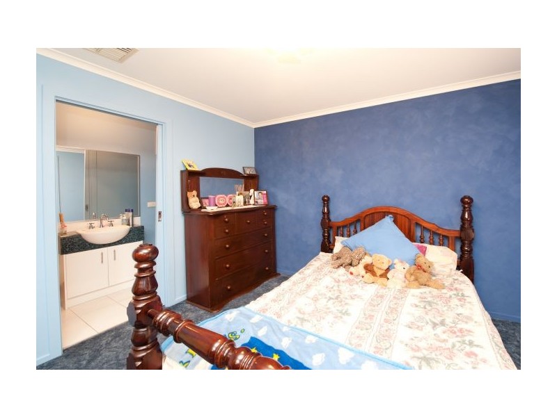 363 Haven Place, Lavington NSW 2641