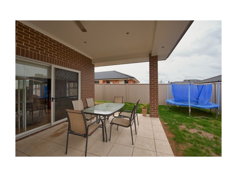 7 Darga Place, Lavington NSW 2641