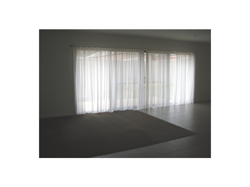 2 Darga Place, Lavington NSW 2641