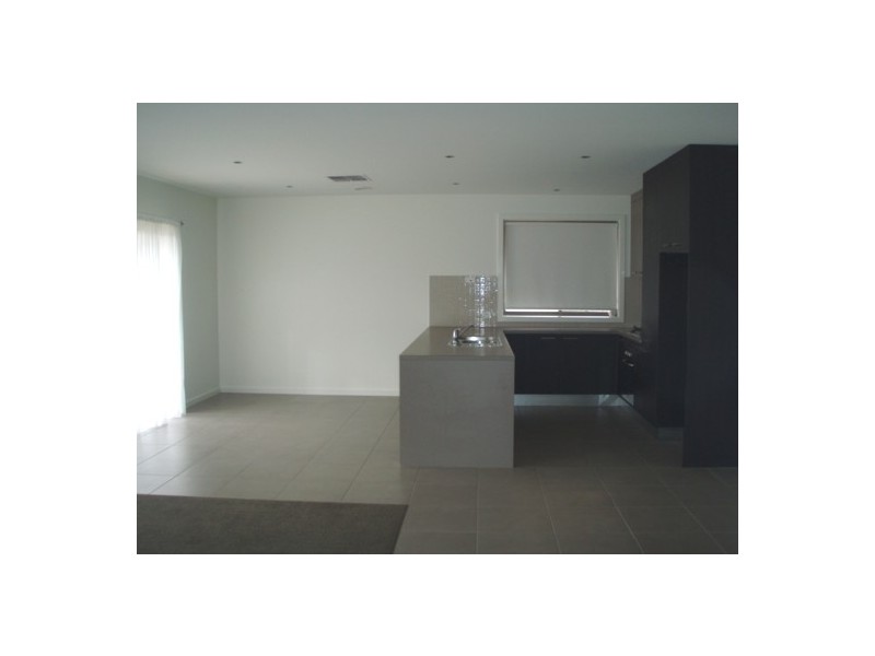 2 Darga Place, Lavington NSW 2641