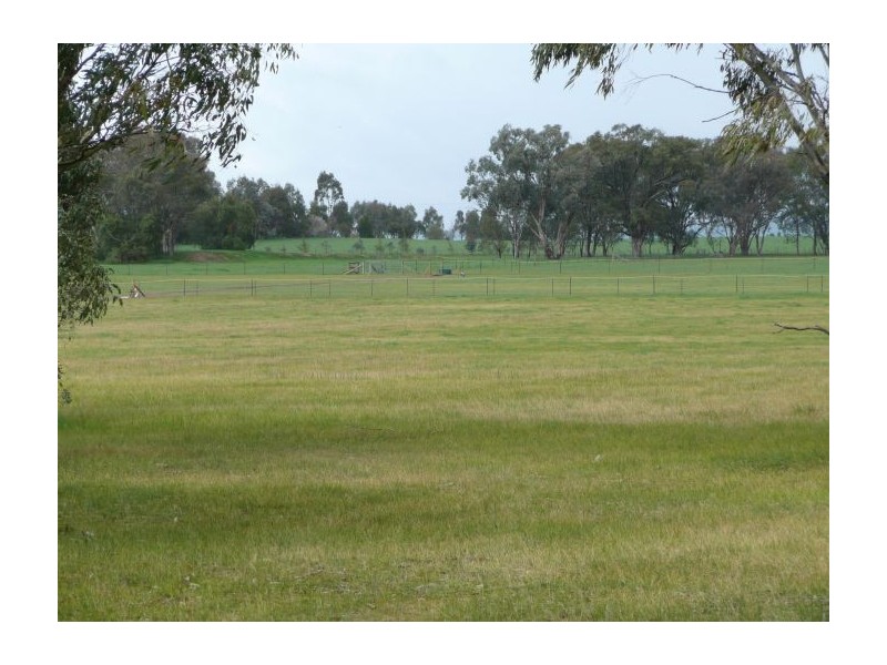 135 Thomas Street, Gerogery NSW 2642