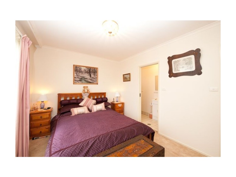 589 Zago Court, Lavington NSW 2641