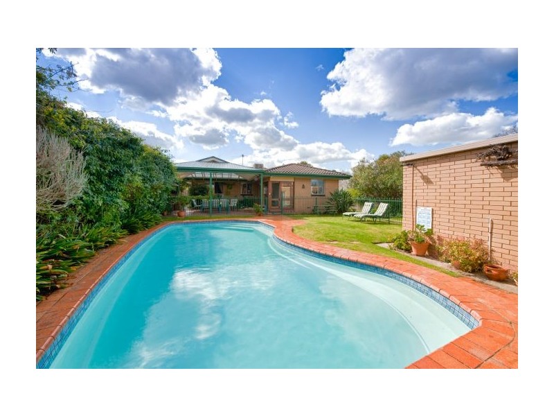 475 Kaitlers Road, Lavington NSW 2641