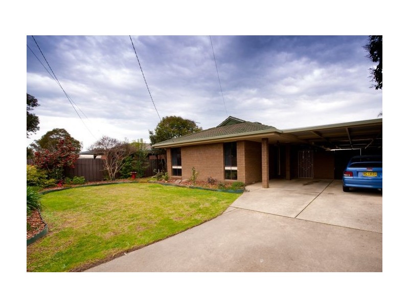 427 Kaitlers Road, Lavington NSW 2641