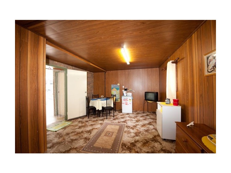 427 Kaitlers Road, Lavington NSW 2641