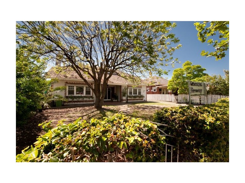 392 North St, Albury NSW 2640