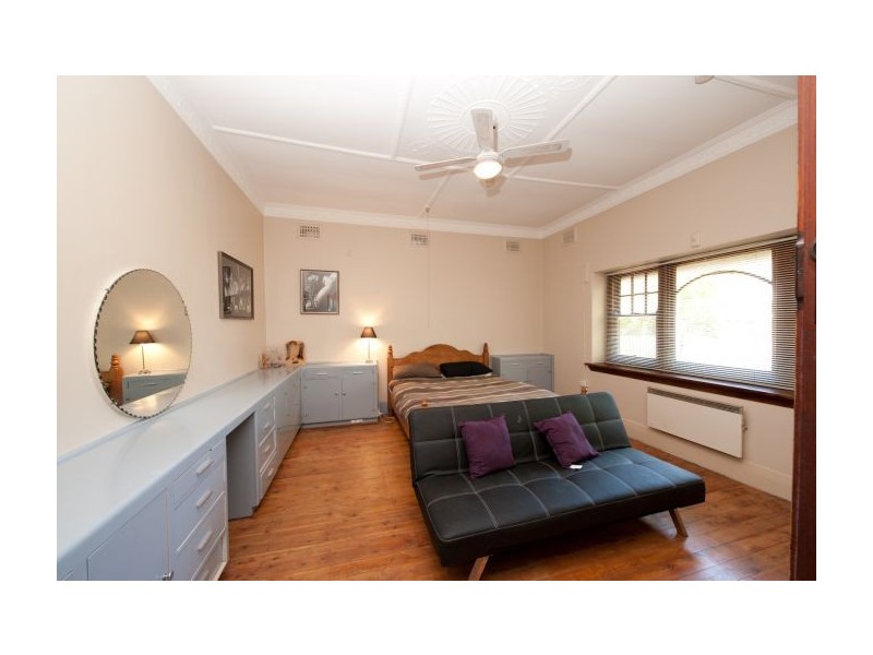 392 North St, Albury NSW 2640