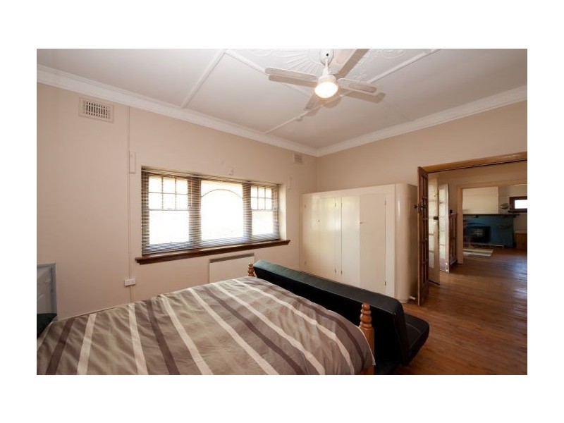392 North St, Albury NSW 2640