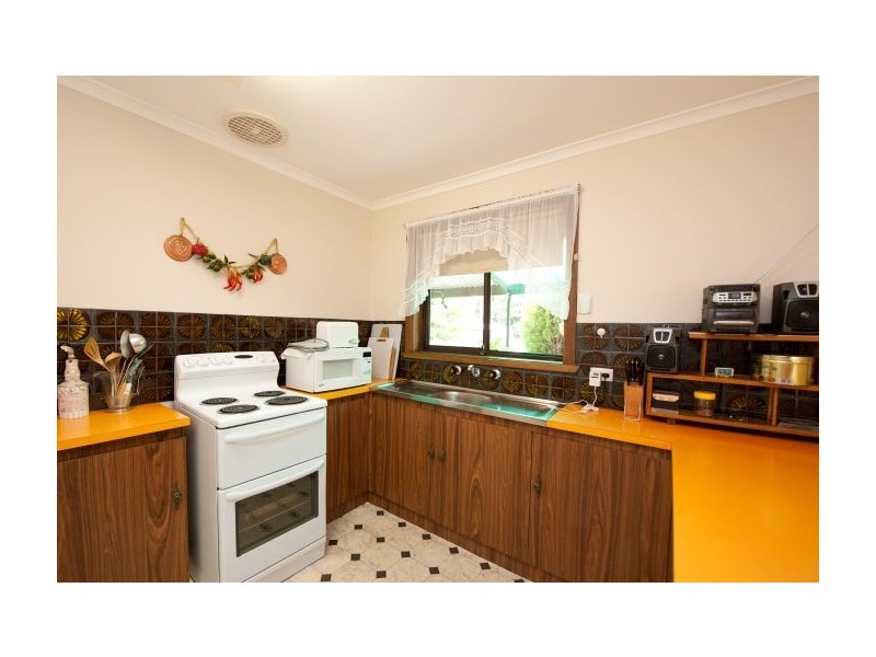 456 Jason Court, Lavington NSW 2641