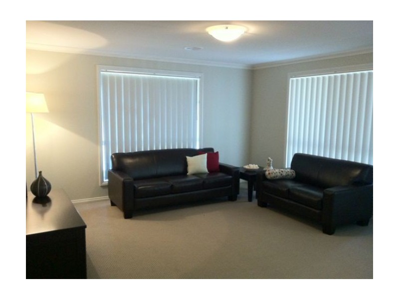 54 Egrett Way, Thurgoona NSW 2640