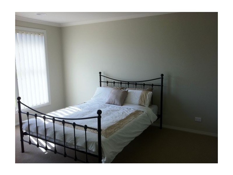 54 Egrett Way, Thurgoona NSW 2640