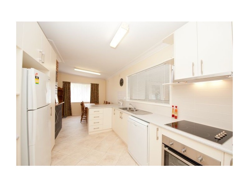 364 Eden St, Lavington NSW 2641