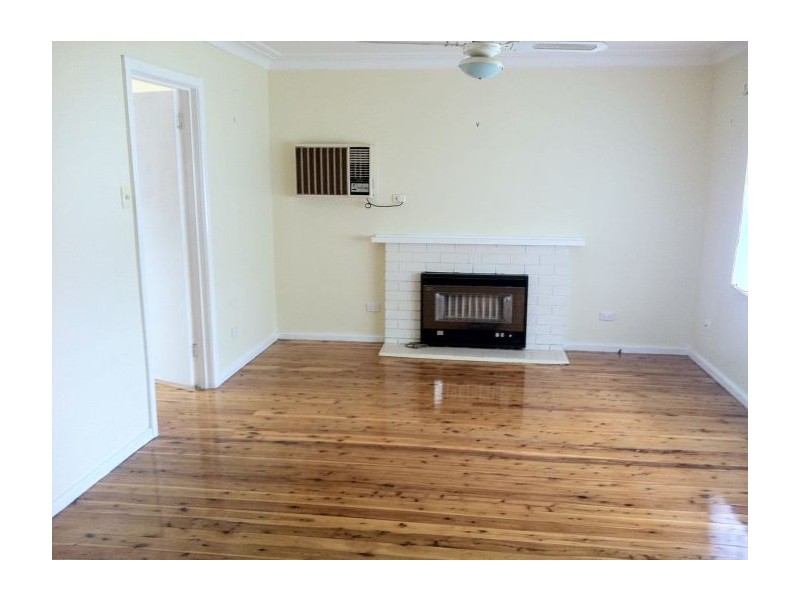 348 Urana Rd, Lavington NSW 2641