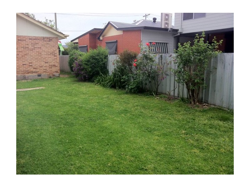 348 Urana Rd, Lavington NSW 2641