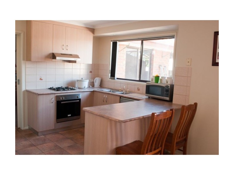 533 Schaeffer Street, Lavington NSW 2641