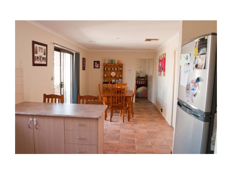 533 Schaeffer Street, Lavington NSW 2641