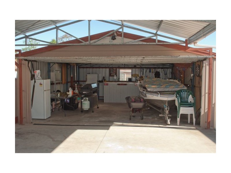 533 Schaeffer Street, Lavington NSW 2641