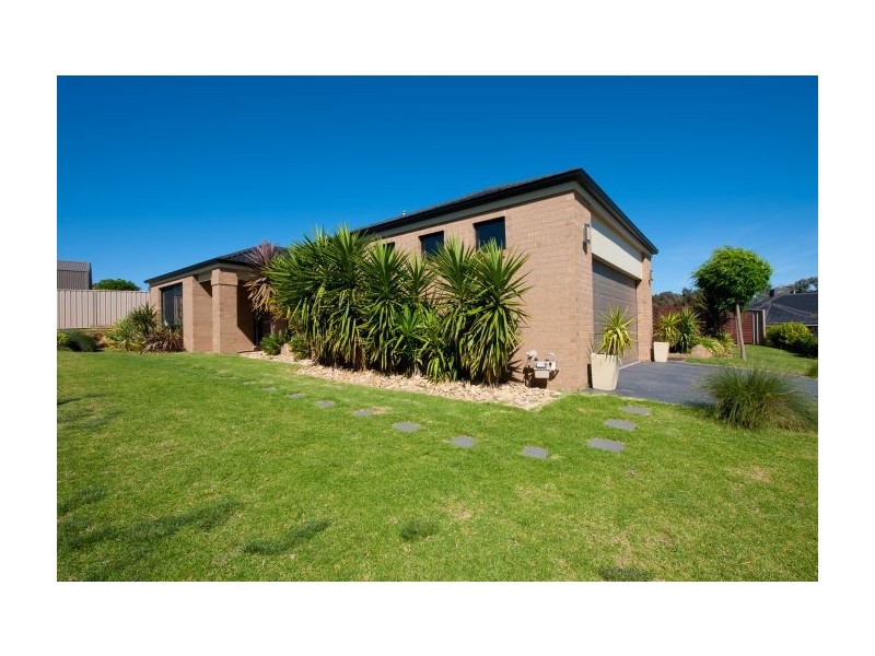 18 Rosewood Court, Thurgoona NSW 2640