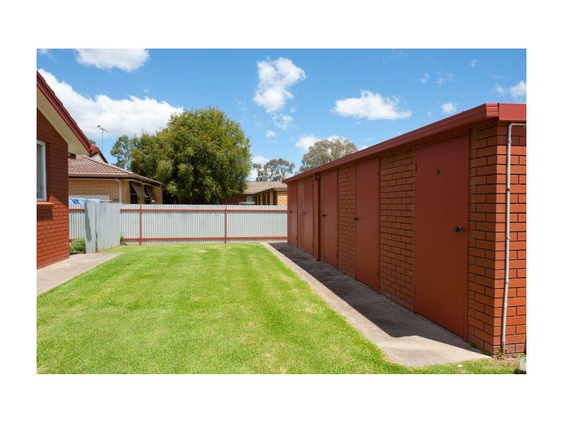 1/614 Hague Street, Lavington NSW 2641