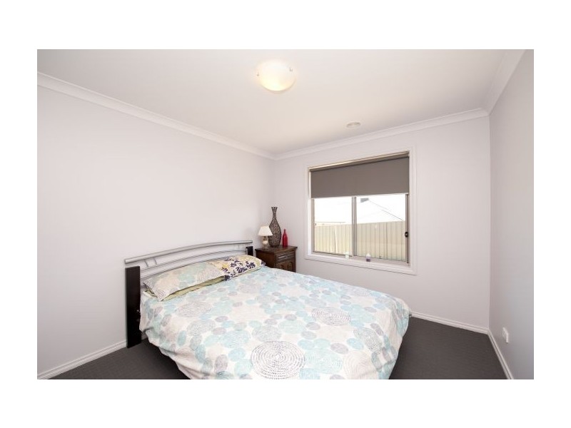 16 Bullfrog Crt, Thurgoona NSW 2640