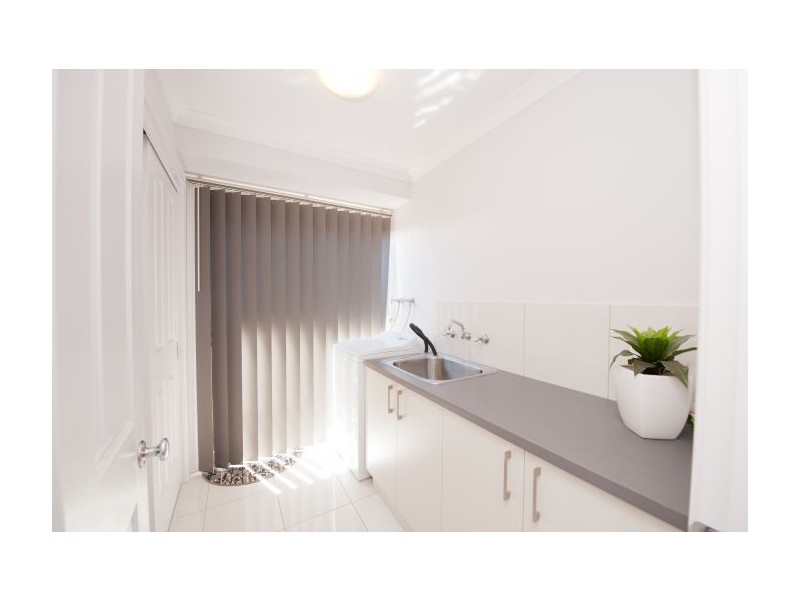 16 Bullfrog Crt, Thurgoona NSW 2640