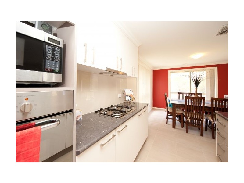 7 Dunne Crescent, Thurgoona NSW 2640