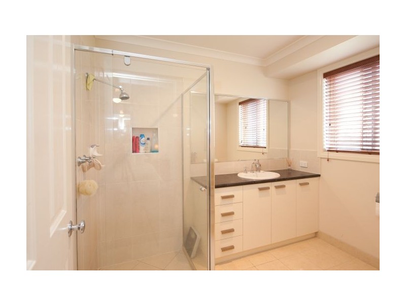 7 Dunne Crescent, Thurgoona NSW 2640