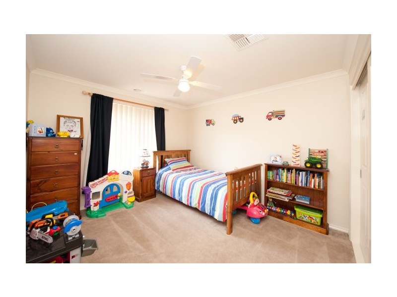 7 Dunne Crescent, Thurgoona NSW 2640