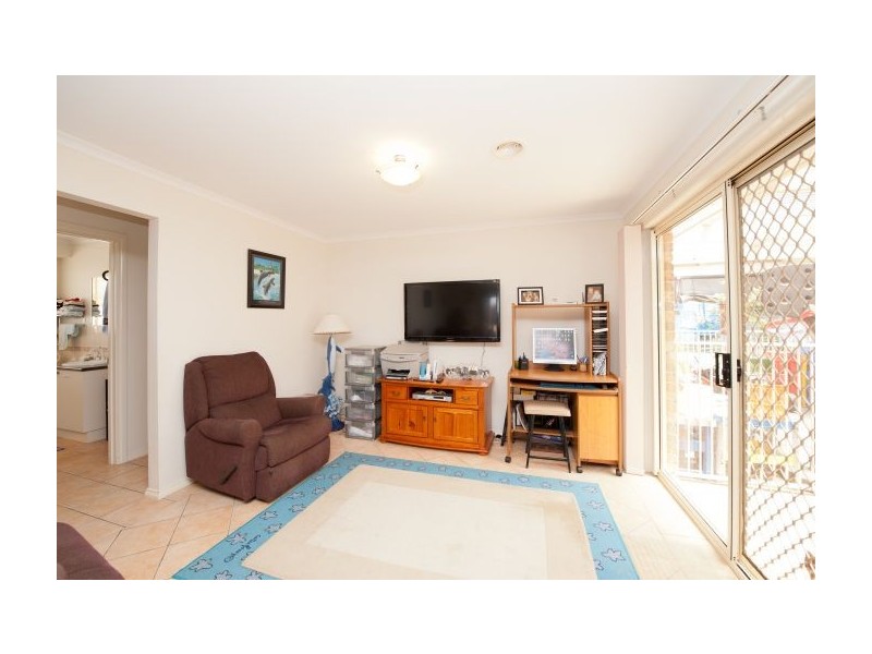 24 Fairbairn Crescent (Norris Park), Lavington NSW 2641