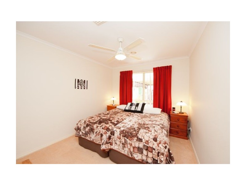 24 Fairbairn Crescent (Norris Park), Lavington NSW 2641