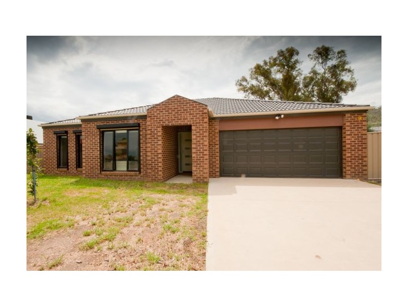 25. Kurrajong Cres, West Albury NSW 2640