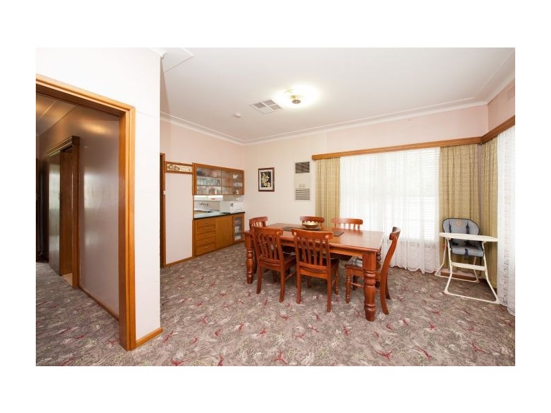 2 Hayes Street, Henty NSW 2658