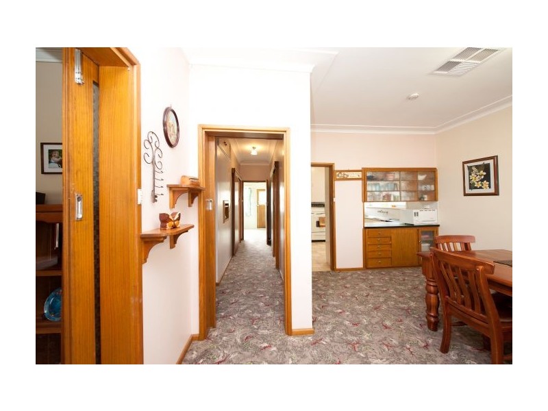 2 Hayes Street, Henty NSW 2658