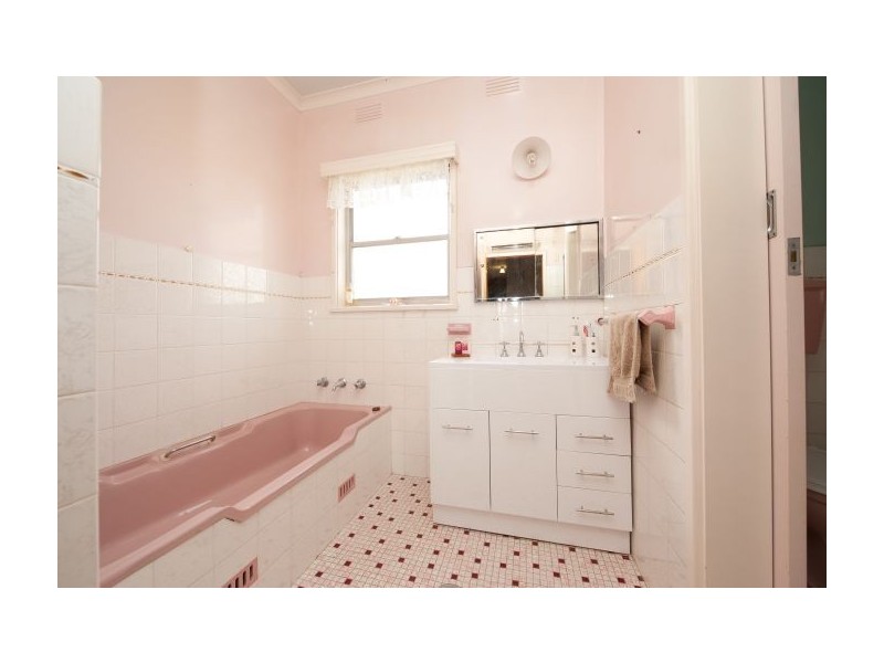 2 Hayes Street, Henty NSW 2658