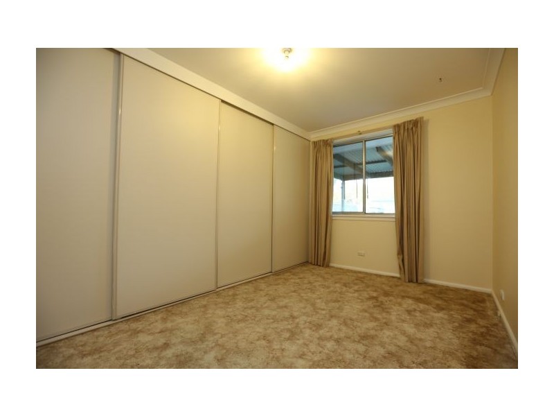 604 Krautz Street, Lavington NSW 2641