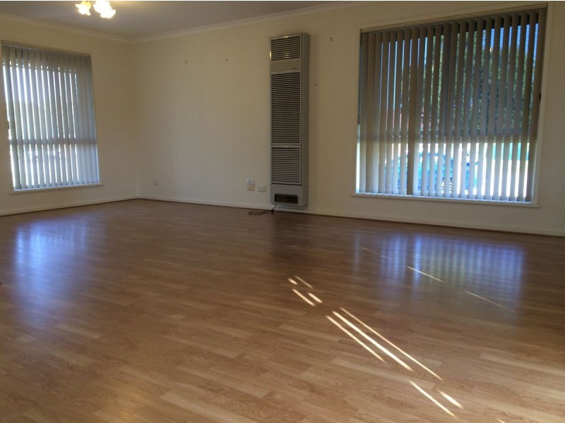 1/36 Jackling Dr, Lavington NSW 2641