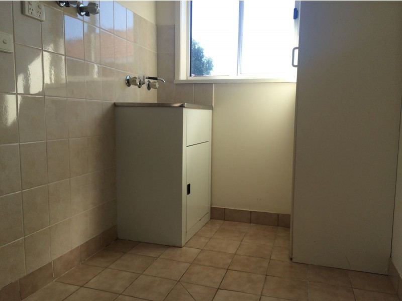 1/36 Jackling Dr, Lavington NSW 2641