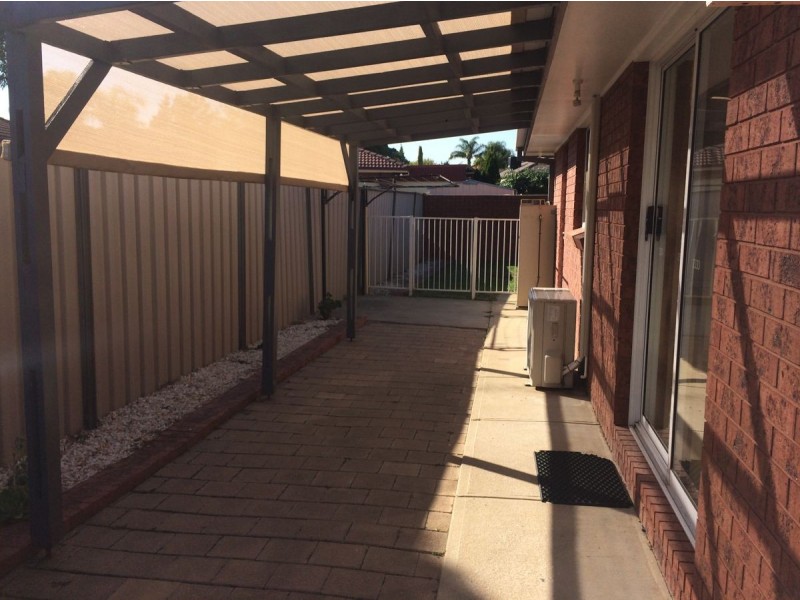 1/36 Jackling Dr, Lavington NSW 2641