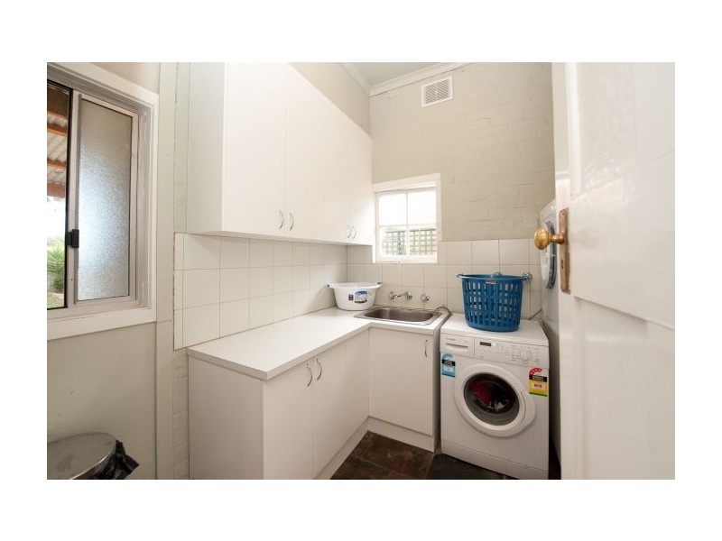 365 North Street, Albury NSW 2640