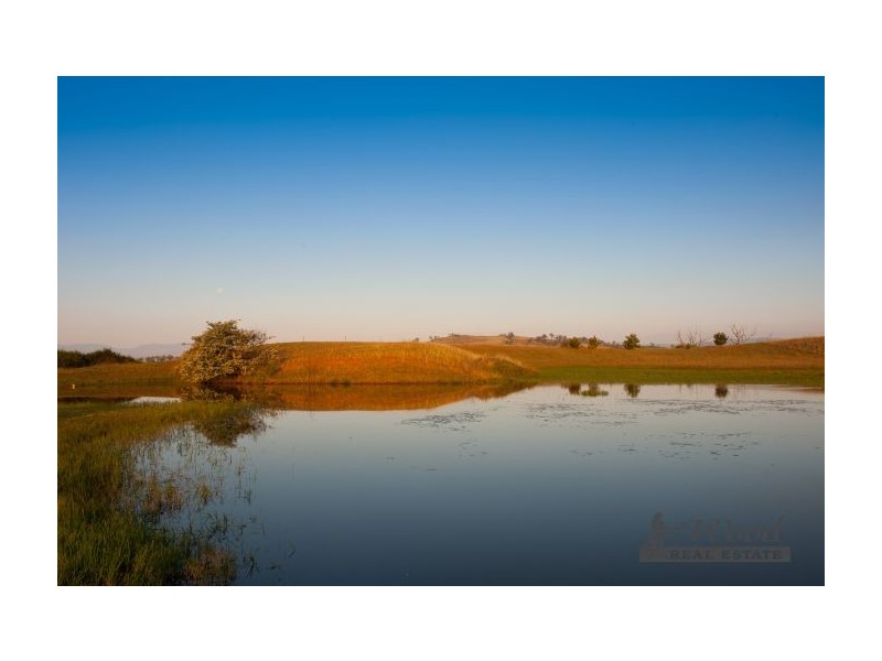 25 Jas Bell Drive, Table Top NSW 2640