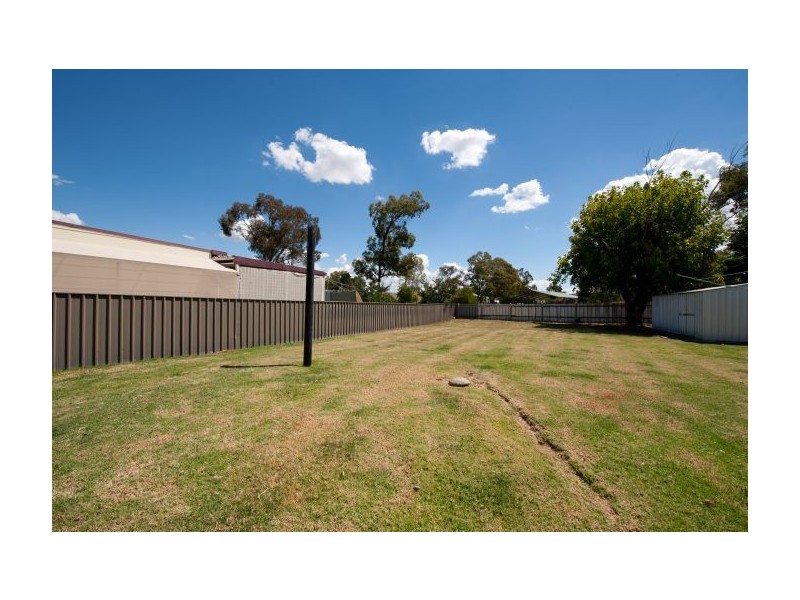 521  Webb, Lavington NSW 2641