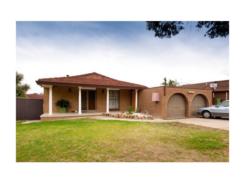 403 Colley Street, Lavington NSW 2641