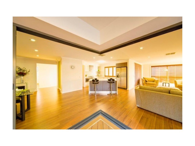 99 Fairway Gardens Rd, Thurgoona NSW 2640