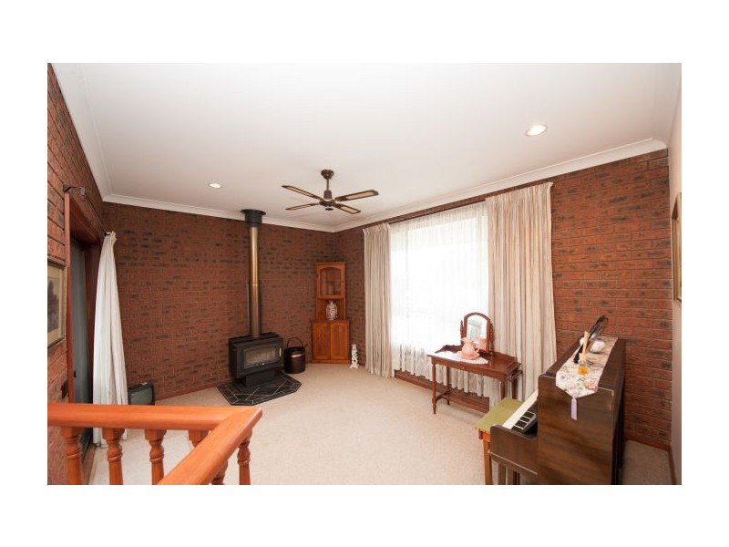 16 Wentworth Court, Lavington NSW 2641