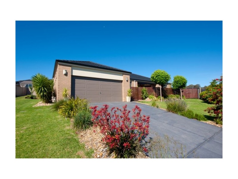 18 Rosewood Crt, Thurgoona NSW 2640