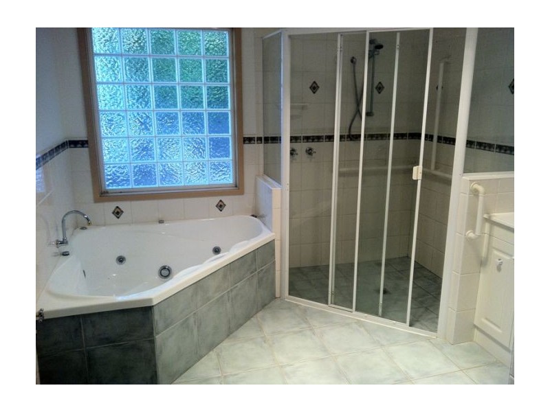 584 Zago Court, Lavington NSW 2641