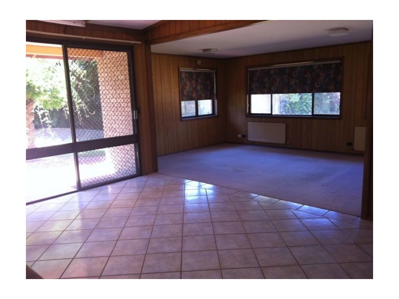 584 Zago Court, Lavington NSW 2641