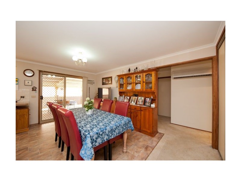 2 Boree Crt, Thurgoona NSW 2640