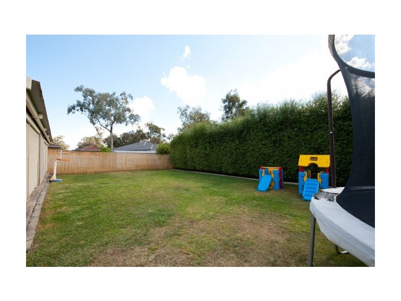 2 Boree Crt, Thurgoona NSW 2640